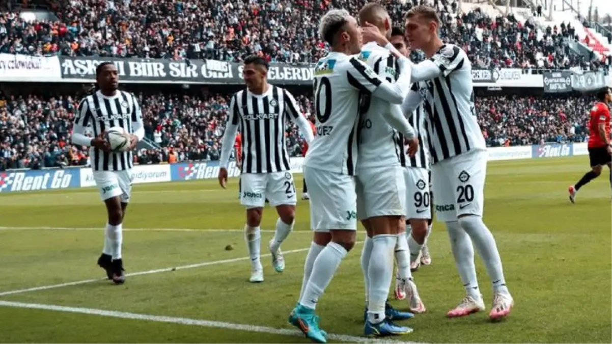 Altay umut tazeledi! İzmir ekibi, Yeni Malatyaspor'a geçit vermedi