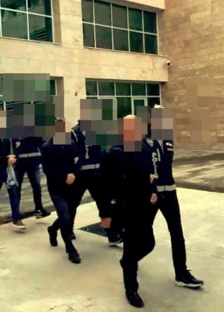 Antalya'da yağma ve tefecilik operasyonu: 11 gözaltı, 5 tutuklama