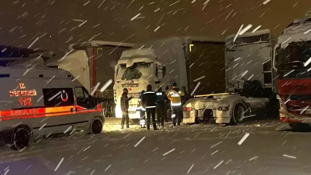 Kayıp olarak aranıyordu! Tır şoförü, direksiyon başında ölü bulundu