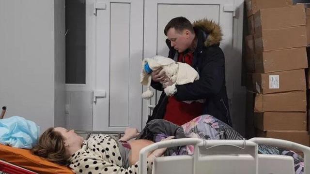 Rusya "Hamile değil" demişti! Dünyanın konuştuğu Ukraynalı fenomen doğum yaptı