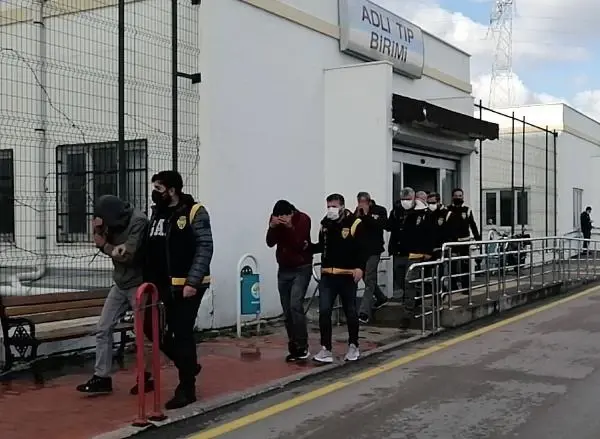 Adana'da fuhuş şebekesine operasyonda 7 tutuklama