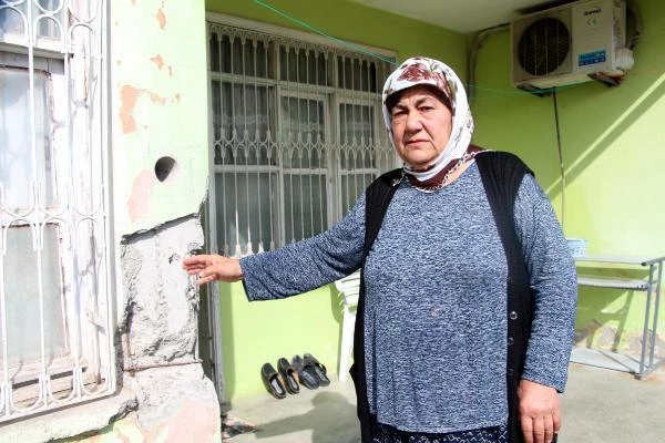 Adana'da 'kentsel dönüşüm' reaksiyonu: Zorla konutumuzdan numune örnekleri alındı