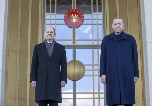 Cumhurbaşkanı Erdoğan, Almanya Şansölyesi Scholz'u resmi merasimle karşıladı