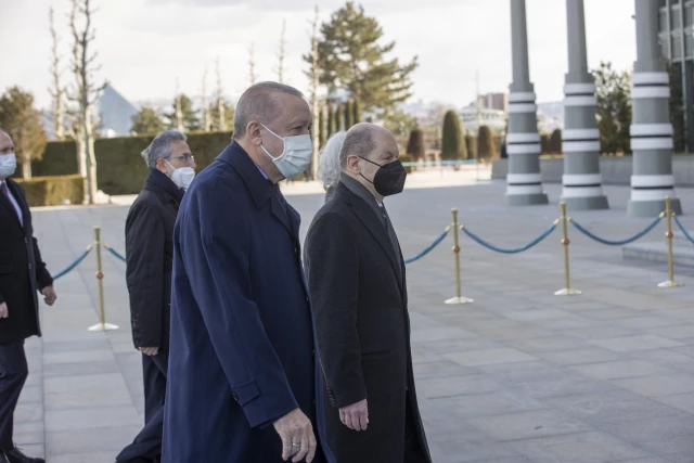 Cumhurbaşkanı Erdoğan, Almanya Şansölyesi Scholz'u resmi merasimle karşıladı