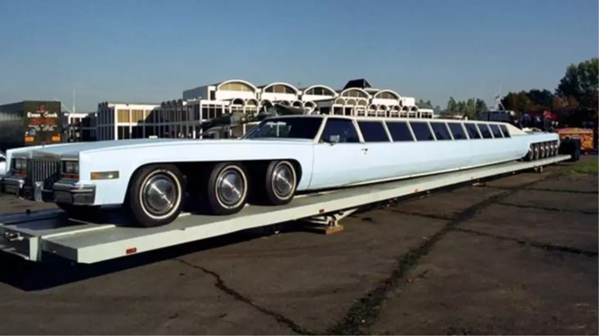 Dünyanın en uzun otomobili! İçinde havuz, golf sahası ve uçak pisti olduğunu duyanlar 'Yok artık' diyor