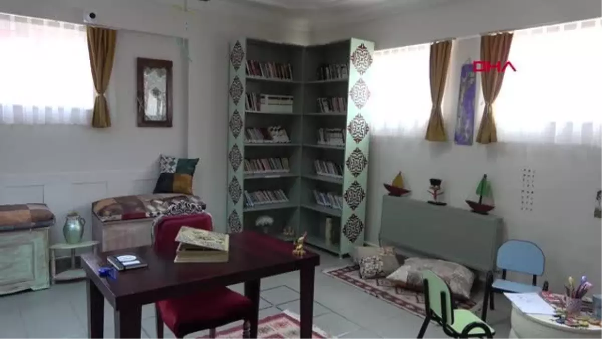 ESKİ MALZEMELERDEN 'SIFIR ATIK KÜTÜPHANESİ' KURDULAR