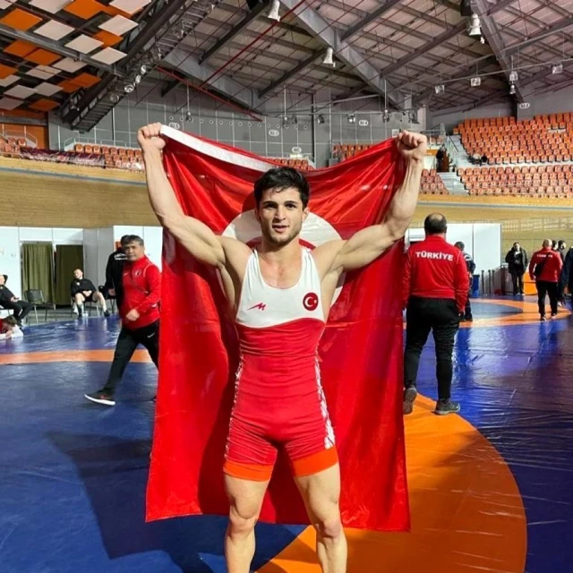 Milli sporcu Ormanoğlu, Avrupa Şampiyonu oldu