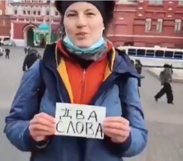 Rusya'da gazetecilere röportaj veren bireyler tutuklanmaya başladı