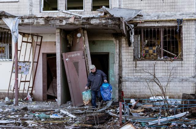 Savaşın 19. gününde başşehir Kiev'e 2 ağır darbe! Can kayıpları var, bölge enkaz halde