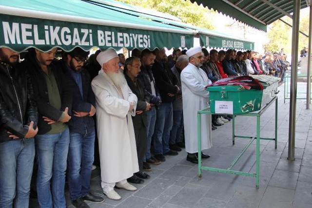 Sevgilisini bıçaklayarak öldüren sanığa indirimsiz müebbede onama