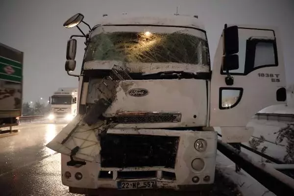 GAZİANTEP - TAG Otoyolu'nda kaza nedeniyle ulaşım aksadı