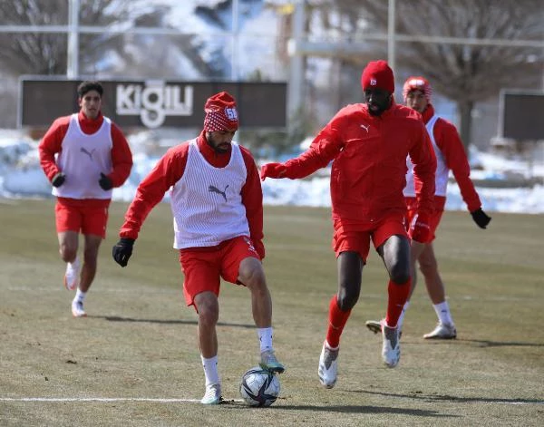 Sivasspor'da Altay maçı hazırlıkları başladı