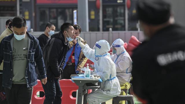 Tam bitti derken yeniden hortladı! Korona alarmına geçen Çin'de 30 milyon kişi karantina altına alındı