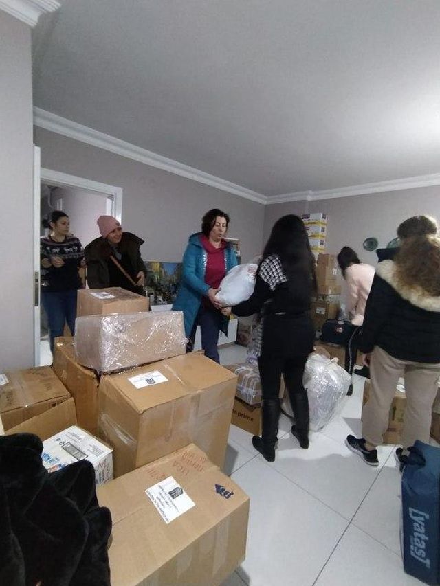 tercumanlik burosunu yardim toplama merkezine 4 14796846 o