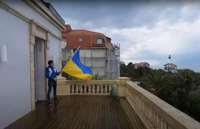 Ukrayna destekçisi aksiyoncular Putin'in kızının villasını bastı