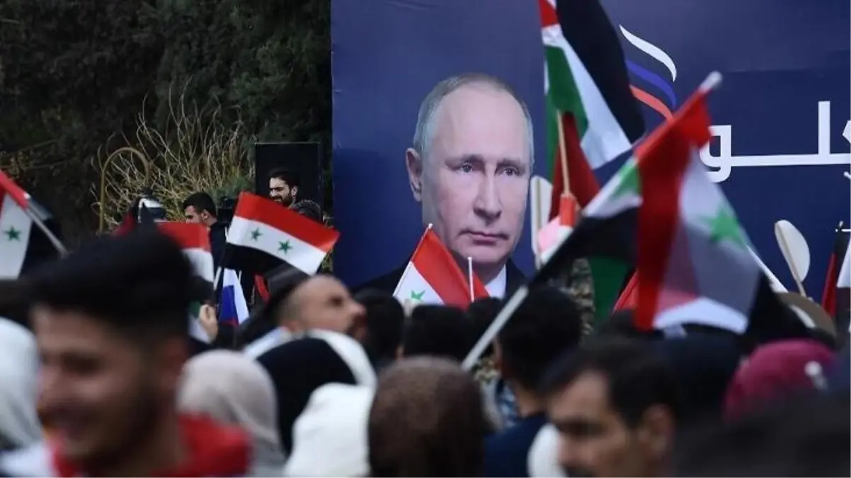 40 Bin gönüllü Suriyeli, Ukrayna'ya karşı savaşmak için Rus ordusuna katılacak