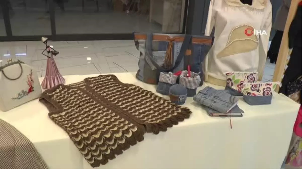 Atık malzemeleri sanata dönüştürüyorlar