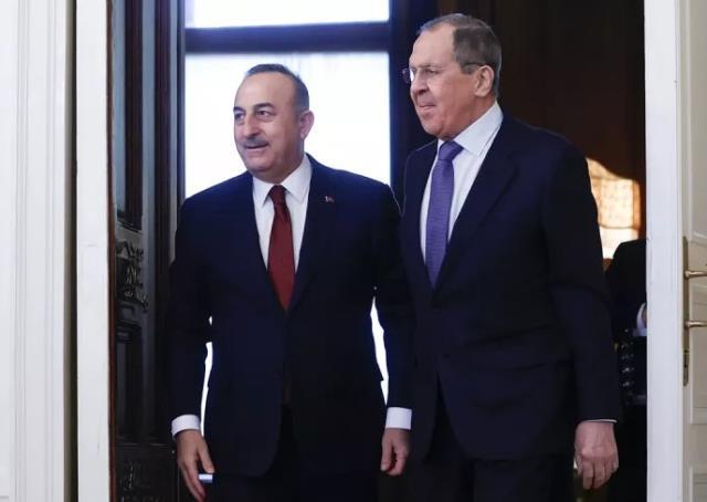 Bakan Çavuşoğlu, kameralar önünde Rus mevkidaşı Lavrov'un yüzüne söyledi: Savaşın kazananı olmaz