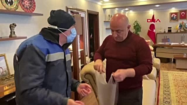belediye iscisinin bulundugu cuzdan sahibine 2 14800116 o