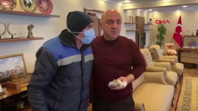 belediye iscisinin bulundugu cuzdan sahibine 4 14800116 o