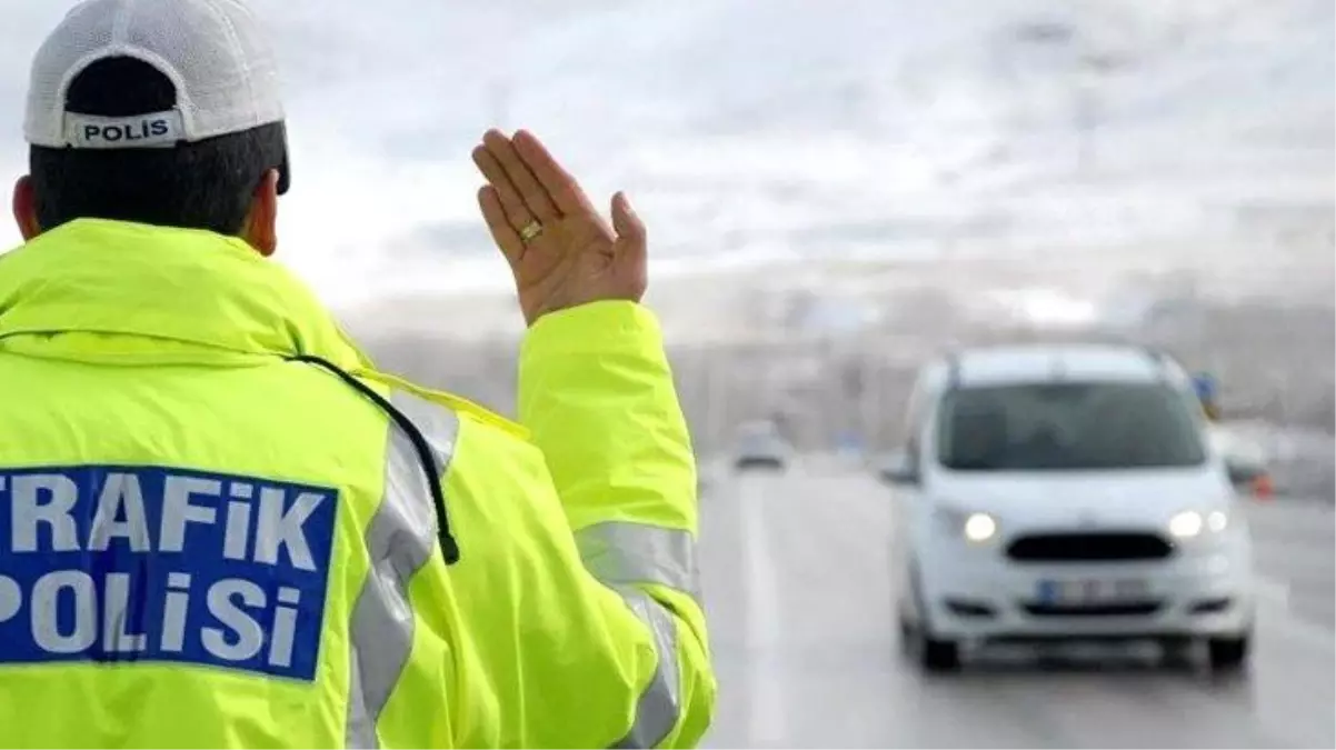 Ehliyeti eski olanlar dikkat! 31 Aralık'a kadar yenilemeyenlere para cezası uygulanacak
