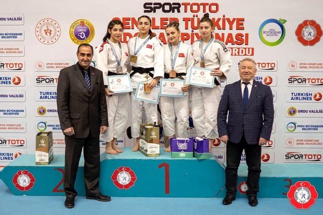 kagitspor ordu dan 11 madalyayla dondu 2 14799410 o