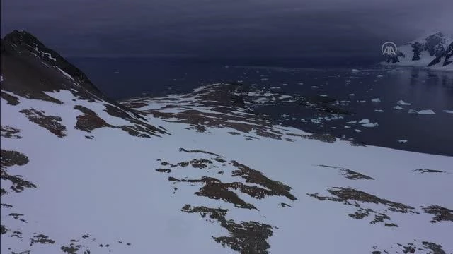 ANTARKTİKA - Türk bilim insanları 6. Ulusal Antarktika Bilim Seferi'nde kıtaya asgarî ayak izi bıraktı