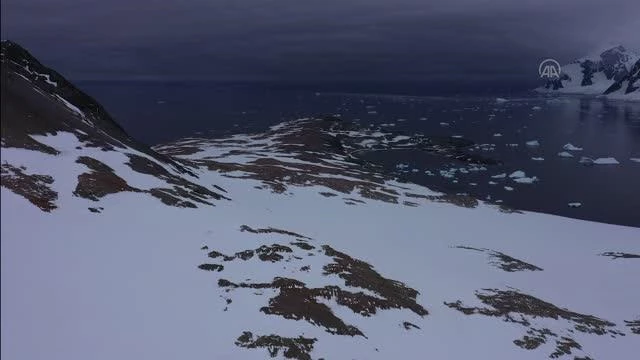 ANTARKTİKA - Türk bilim insanları 6. Ulusal Antarktika Bilim Seferi'nde kıtaya asgarî ayak izi bıraktı