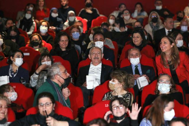 "Bergen" sinemasını izleyen Kemal Kılıçdaroğlu, İstanbul Mukavelesi'nin ehemmiyetini hatırlattı