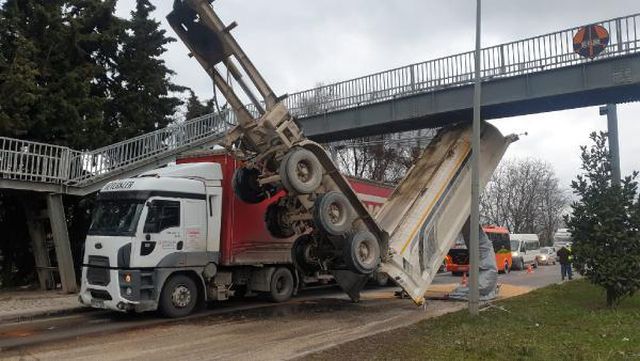 tir in acik kalan dorsesi ust gecide carpip a 2 14803444 o