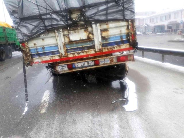 sakarya da kar yagisi kazayi beraberinde geti 2 14804840 o