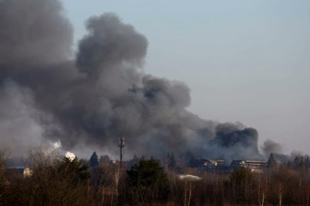 Ukrayna'nın "güvenli kenti" Lviv'de havalimanı yakınlarına füze saldırısı