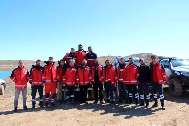 UMKE gönüllüleri yerde sürüş tekniği eğitimi aldı