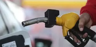 Araç sahipleri dikkat! Motorine gece yarısı 1 lira 96 kuruş zam geldi