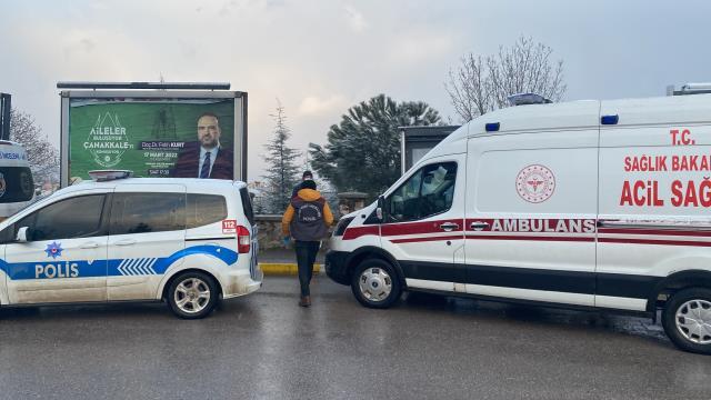 Gezintiye çıkan çocuklar ağaca asılı ceset buldu