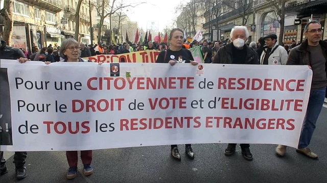 Paris'te ırkçılık tersi protesto düzenlendi