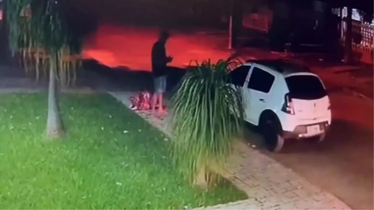 Karısını otomobilde başka biriyle basan dövüş antrenörü, adamı araçtan indirip tekme tokat dövdü