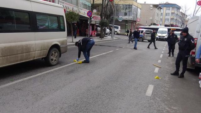 beyzbol sopasiyla uzerine gelen minibus suruc 7 14809400 o