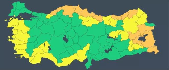 İstanbul'da planları alt üst edecek tahmin! Kar yağışı Mart ayıyla birlikte sona ermeyecek