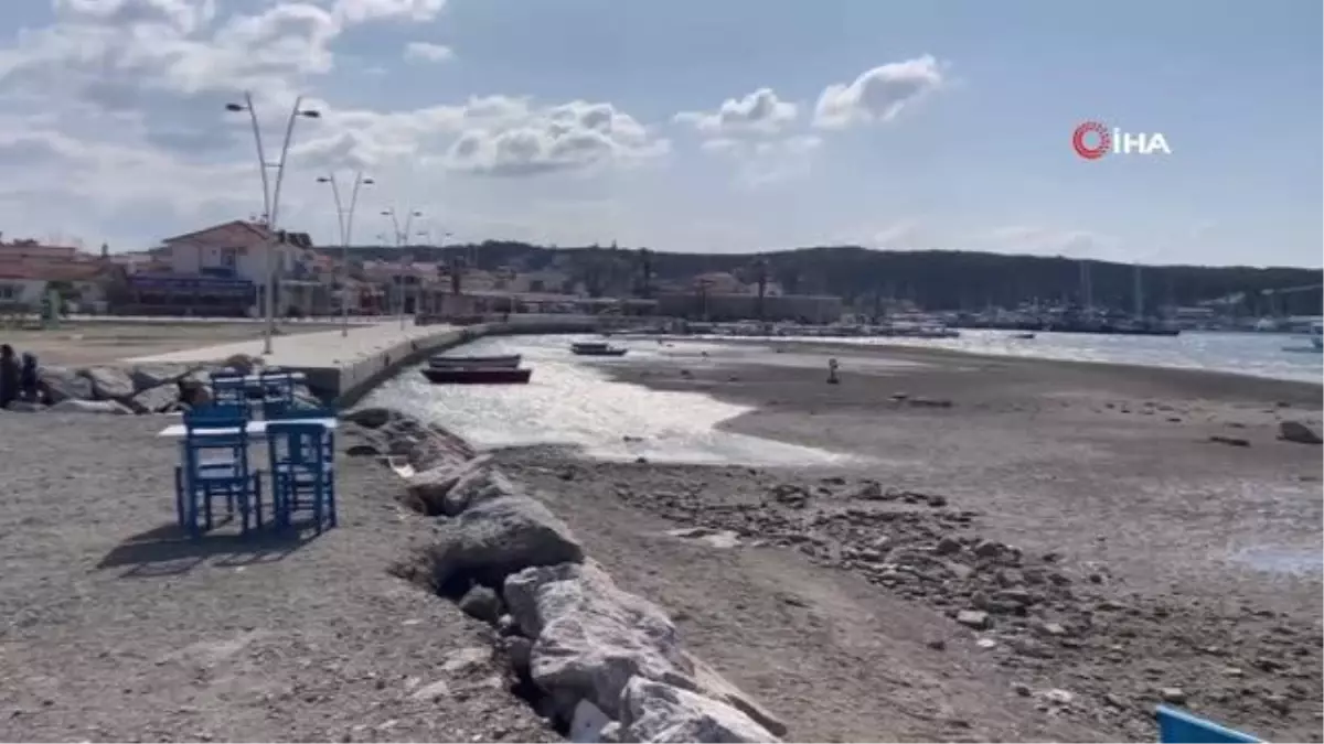 Seferihisar'da deniz 30 metre çekildi