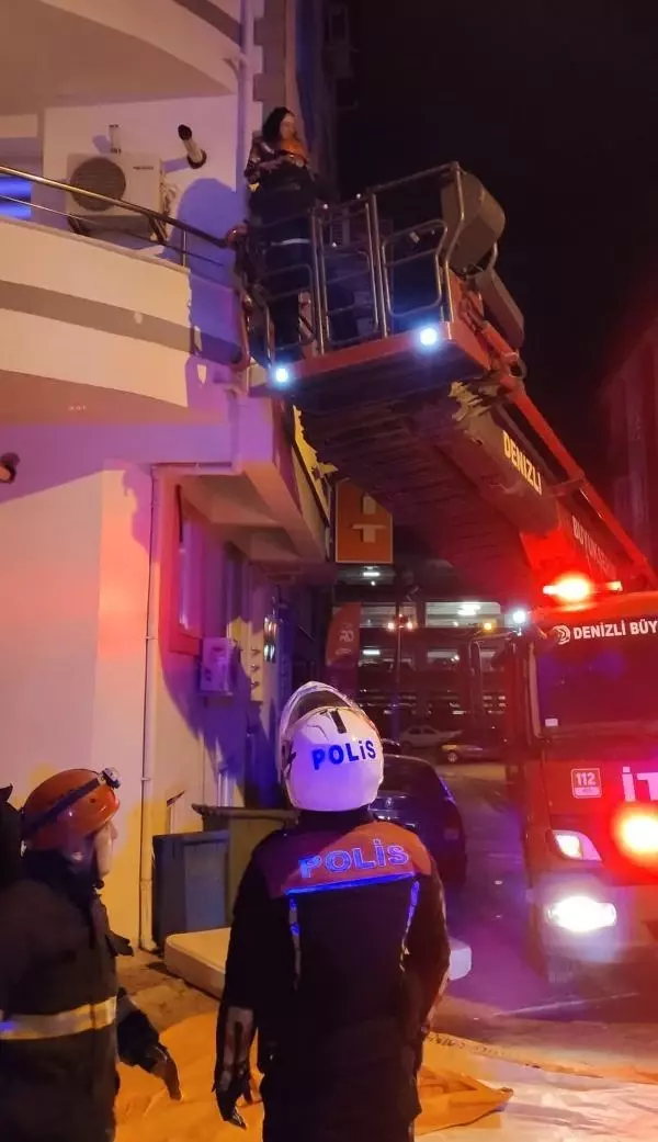 Gece balkona çıkıp 'Beni öldürecekler' diye bağırdı, polis eve girdiğinde kimseyi bulamadı