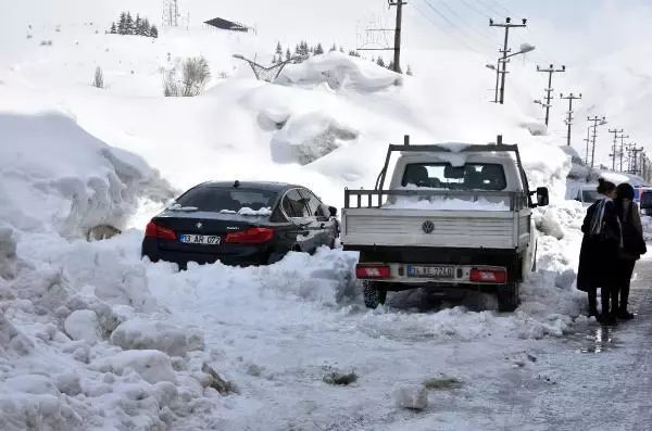 Bitlis'te 116 köy yolu kapalı; 1 ilçede taşımalı eğitime 'kar' pürüzü