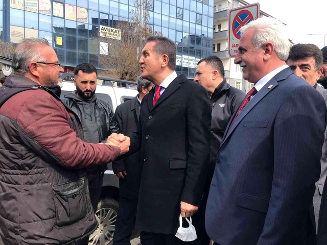 Iğdır'a gelen Sarıgül, internette gündem olan 'vatandaş tokadı' ile ilgili konuştu