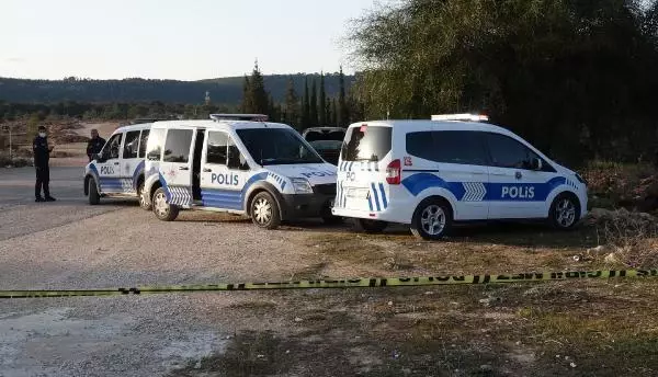 Arabanın bagajında bulunan cesetle ilgili sır perdesi aralanıyor! Başına sert bir cisimle vurmuşlar