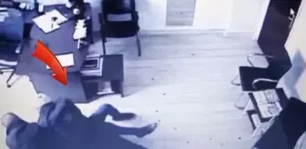 Belediye Başkanına makamında silahlı saldırı girişimi! Çıkan arbede anbean kamerada