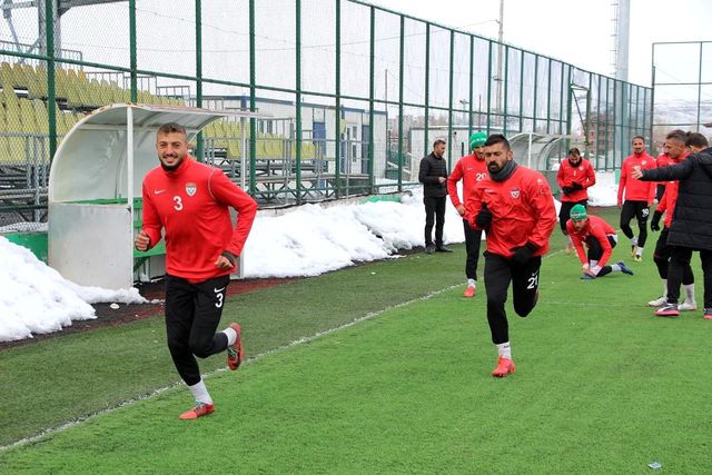 Kars 36 Spor Doğubayazıt maçı hazırlıklarını sürdürüyor