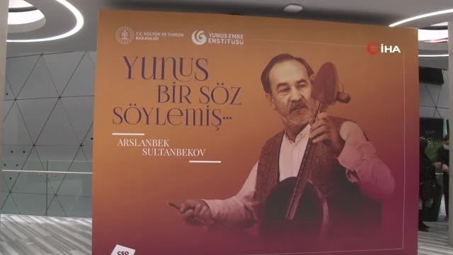 Türk dünyasının ünlü halk müziği sanatkarı Sultan Arslanbekov Ankara'da sahne aldı