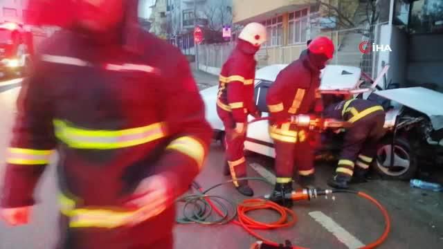 bu otomobilden sag ciktilar aydinlatma diregi 2 14814642 o