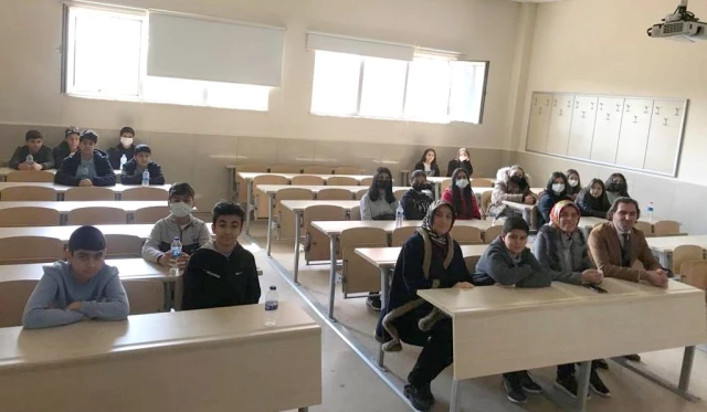 İkra Koleji öğrencileri Adıyaman Üniversitesini ziyaret etti