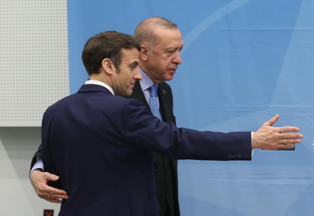 Cumhurbaşkanı Erdoğan ve Macron görüşmesinde Türkiye-Fransa bağları ele alındı